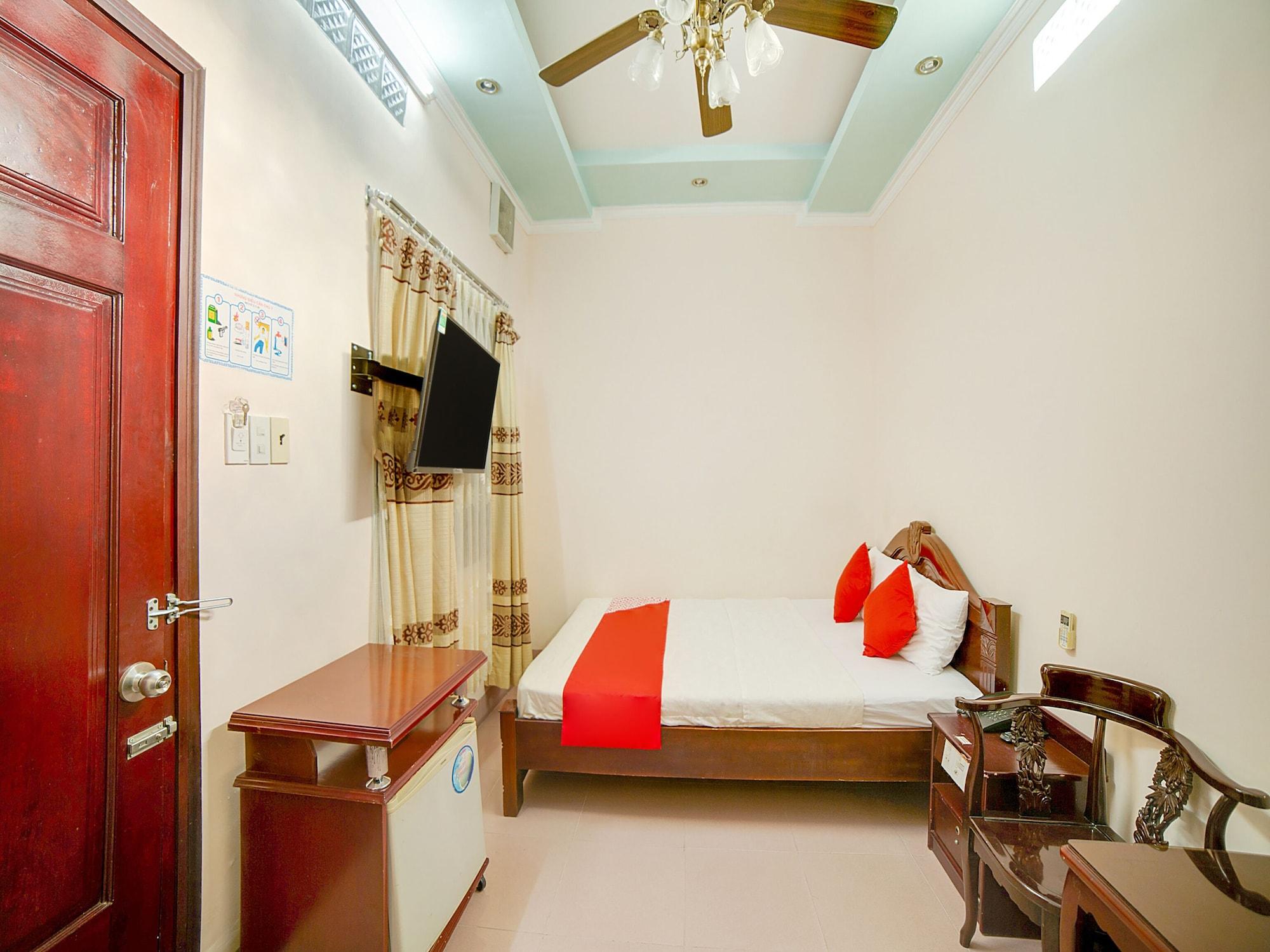 Hotel Oyo 563 Phu Thinh Nha Trang Exterior foto