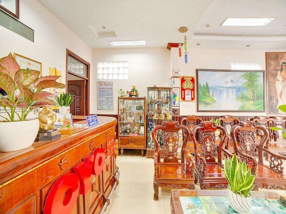 Hotel Oyo 563 Phu Thinh Nha Trang Exterior foto