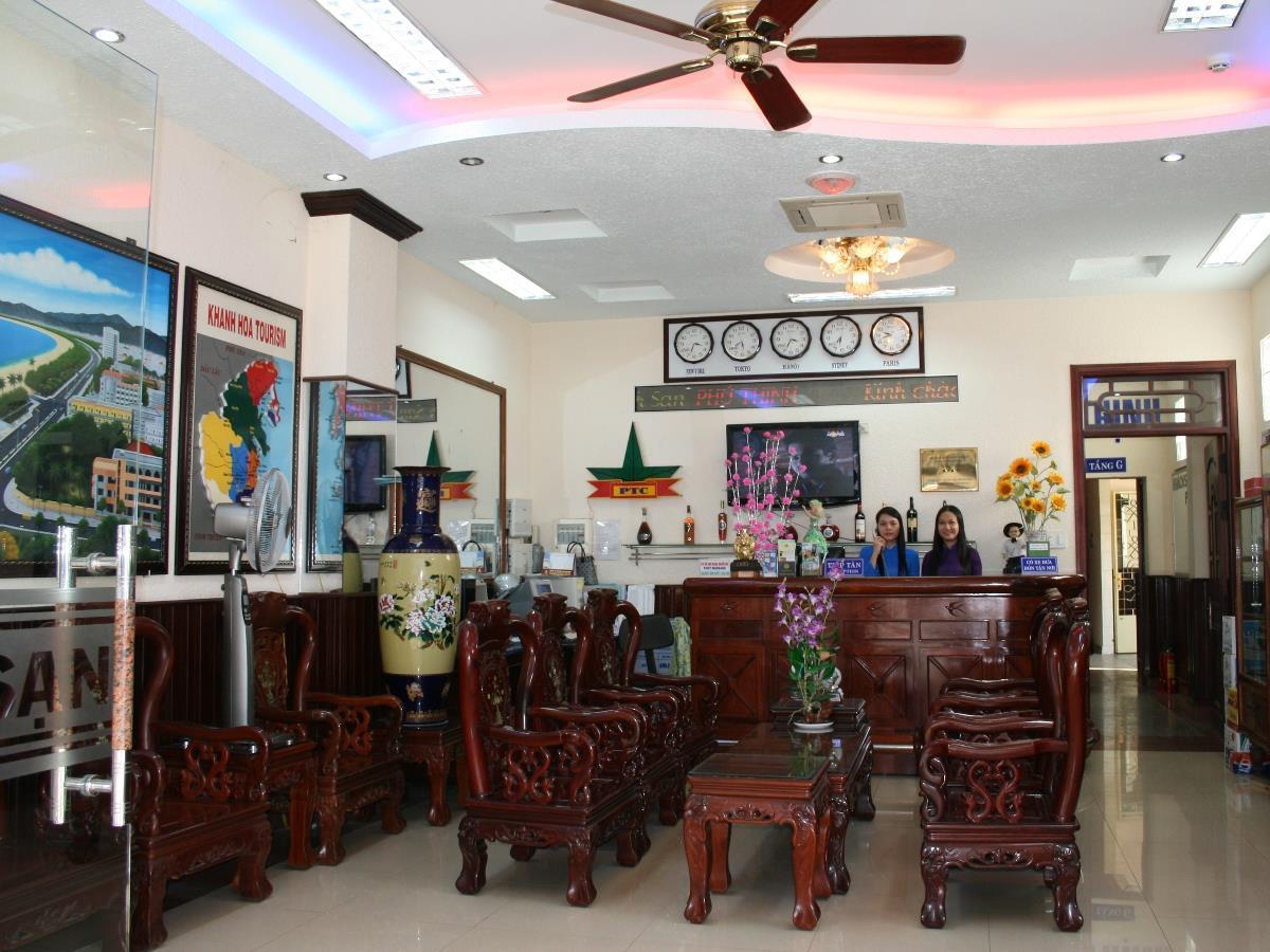 Hotel Oyo 563 Phu Thinh Nha Trang Exterior foto